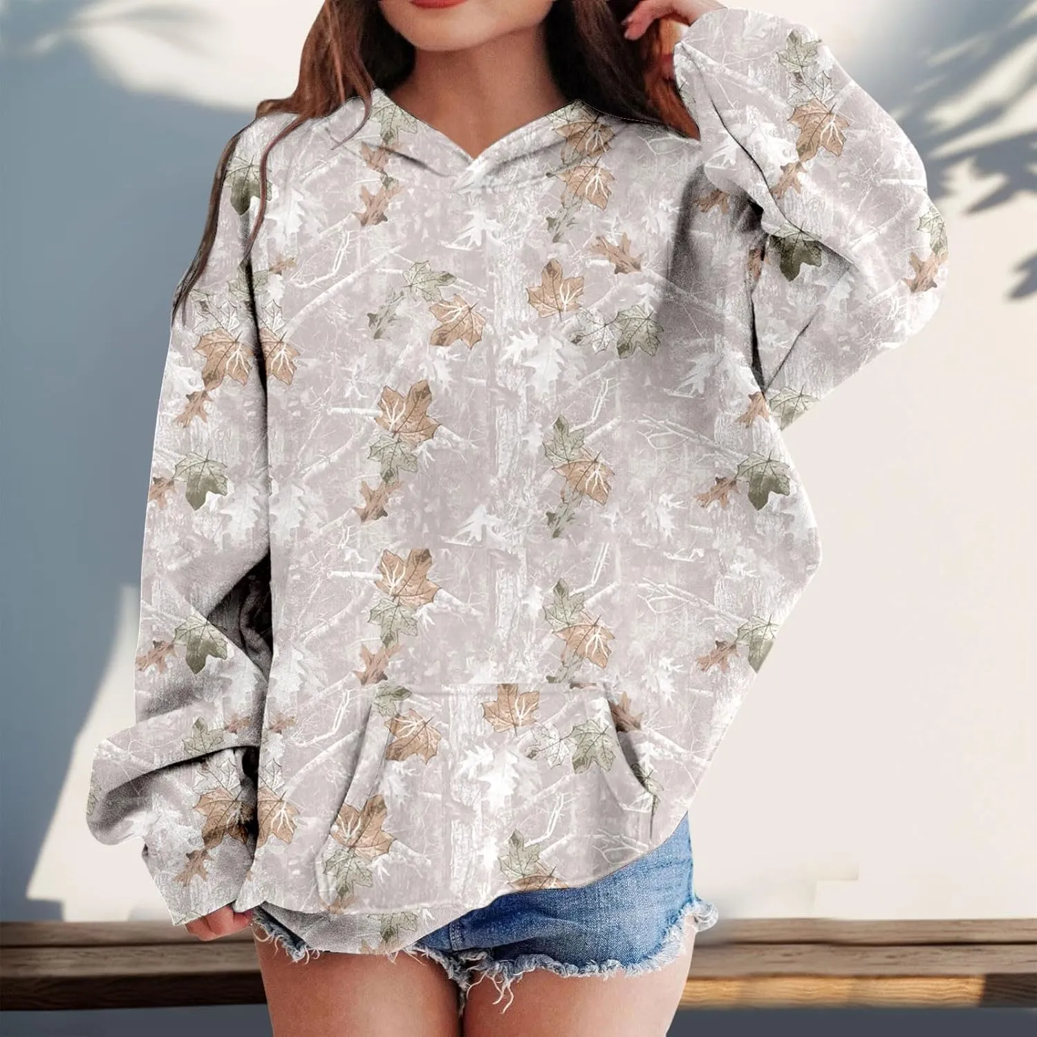 Camo Hoodies for Teen Girls Cute Sweatshirt Maple Leaf Print Oversized Fleece Sweatshirts Classic Pullover with Pocket