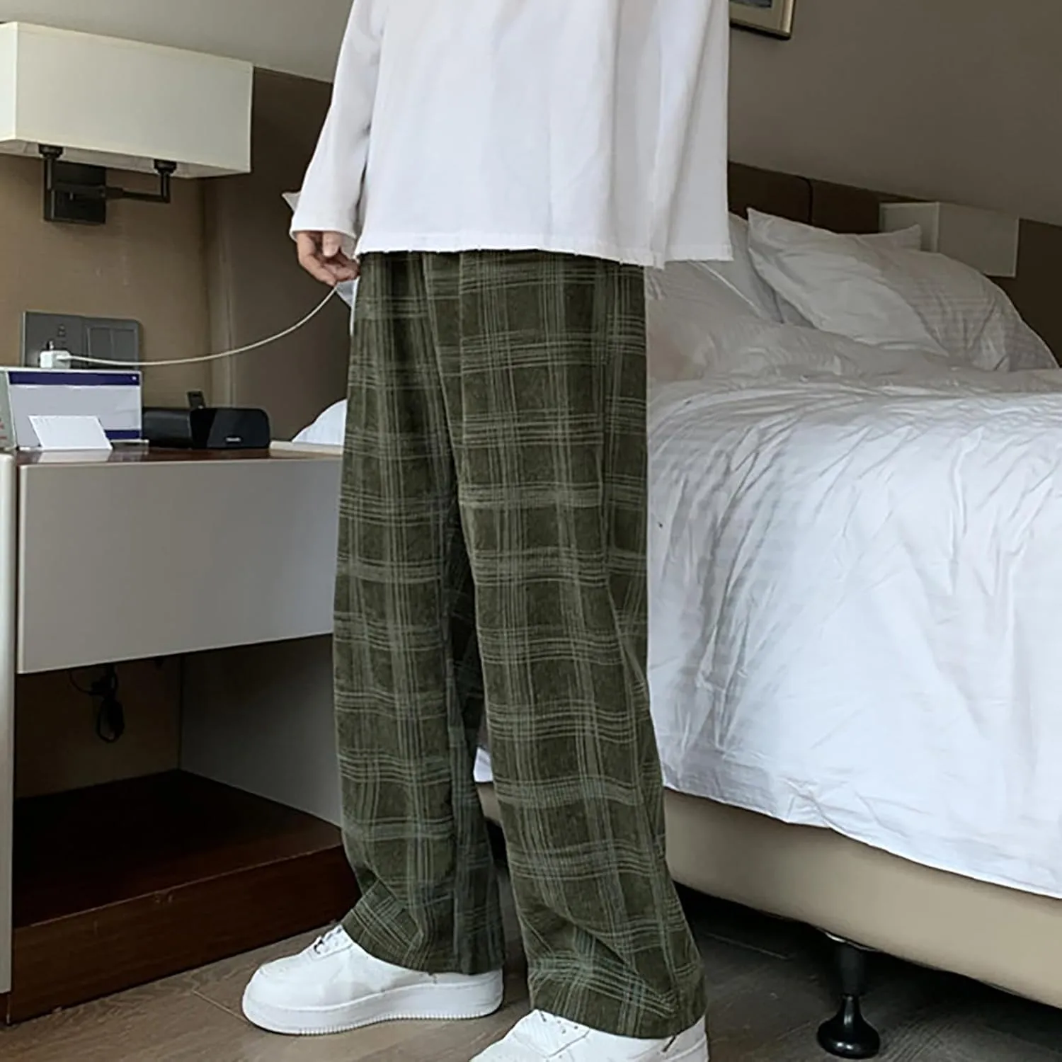 Men's Corduroy Plaid Pants Baggy Sweatpants Loose Straight Wide Leg Athletic Running Pants with Pockets