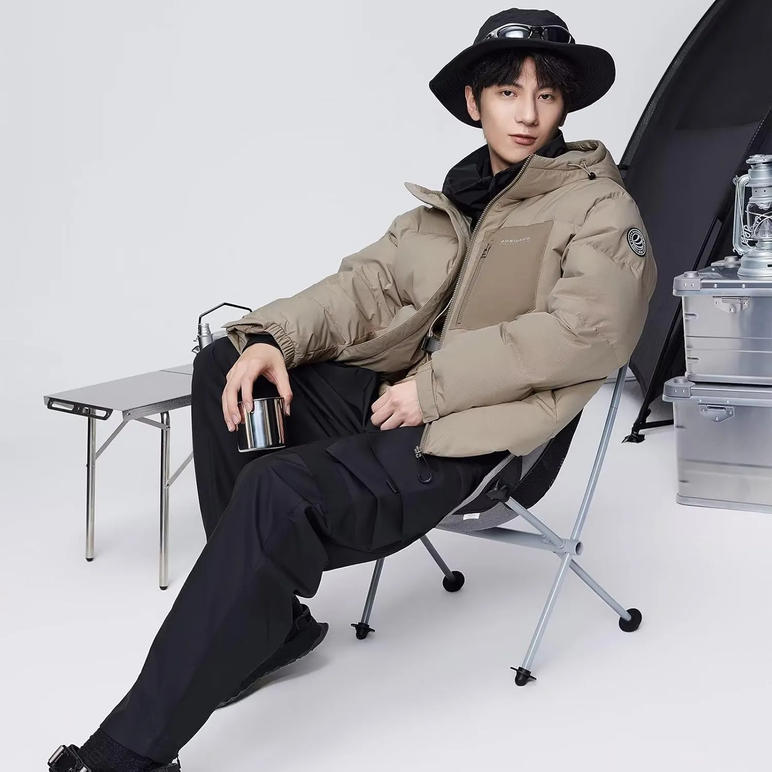 Men's Winter Short Down Jacket Hooded, Thickened Winter Warm Puffer Jacket Coat for Travel.