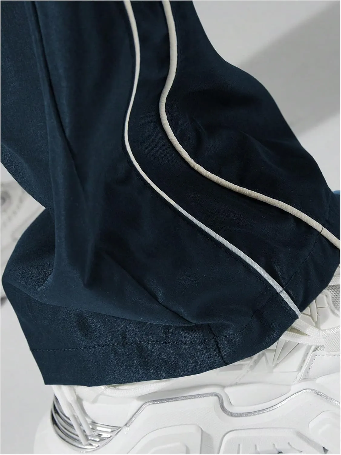 SOLY HUX Men's Parachute Pants Y2k Baggy Sweatpants Wide Leg Drawstring Waist Casual Pants Streetwear