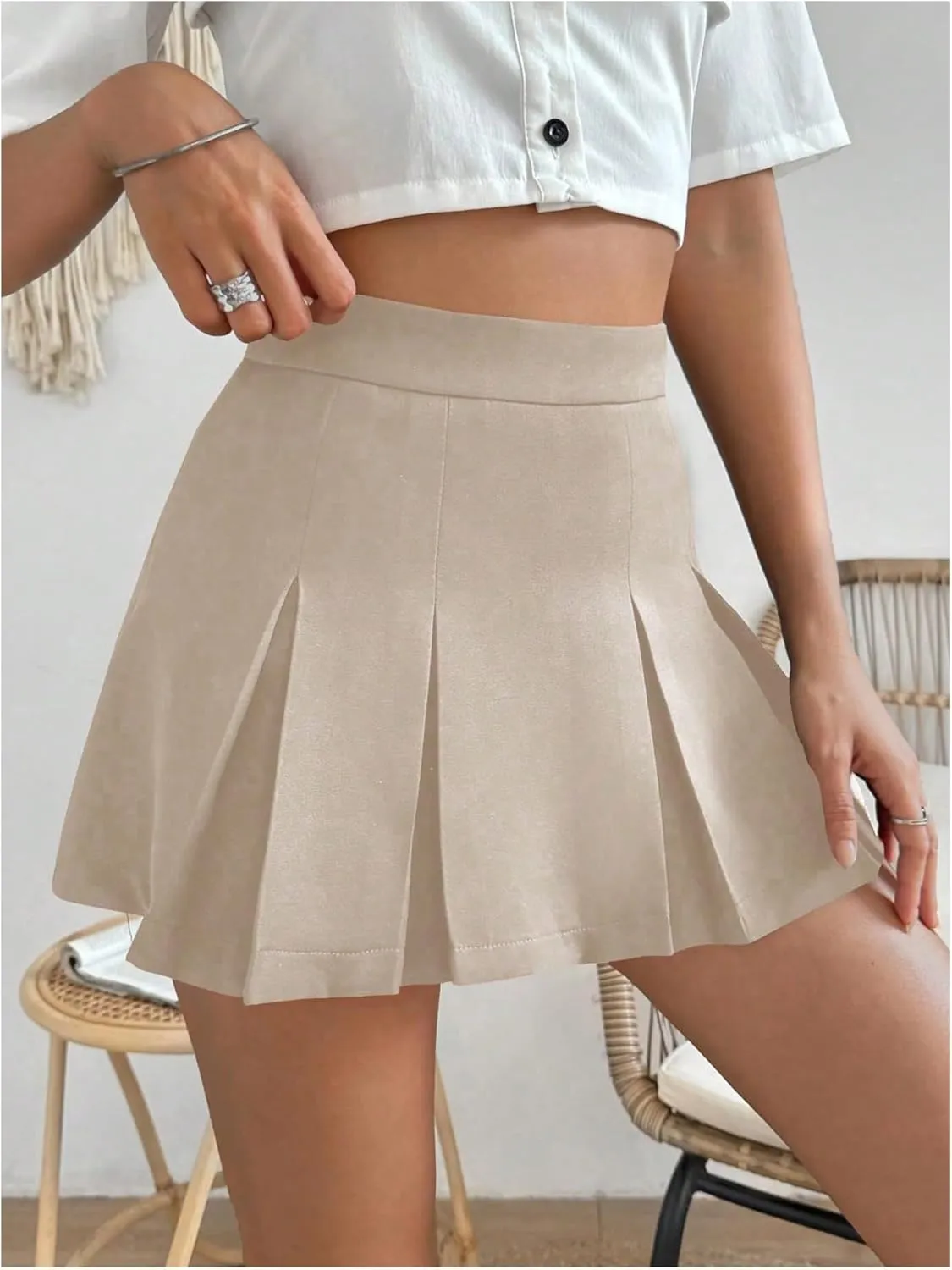 WDIRARA Women's High Waisted Pleated Skirt Skater A Line Mini Uniform Skirt